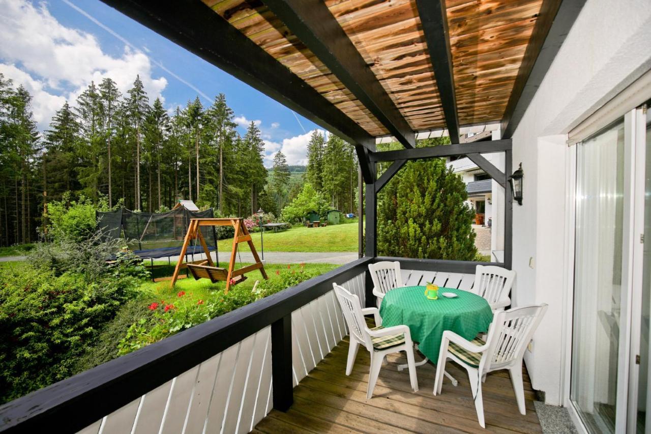 Bauernhofpension Hof Doedesberg Бад-Берлебурґ Екстер'єр фото